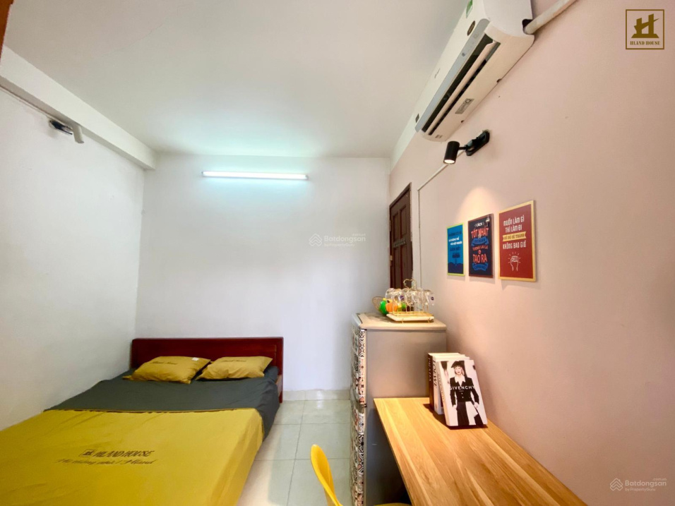Modern Studio near Central Market and Transportation