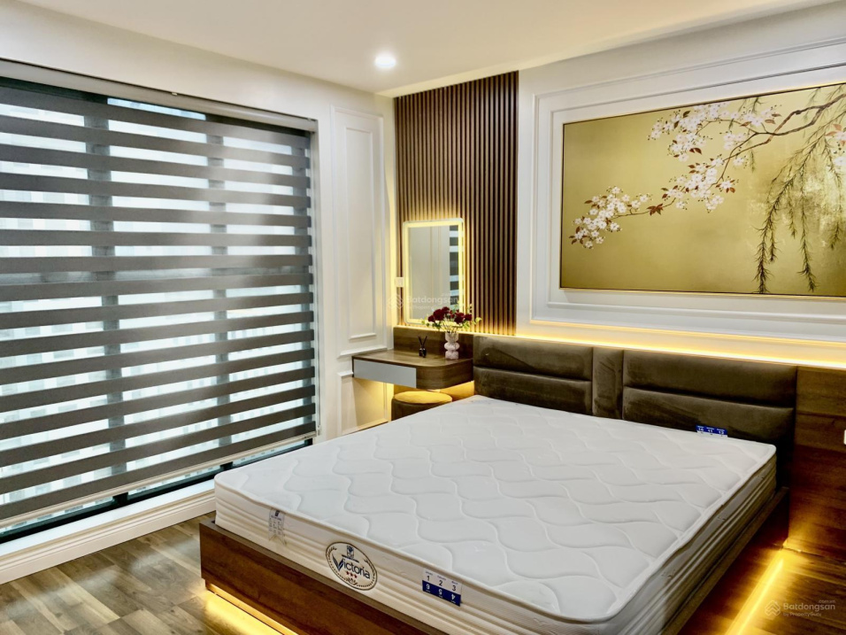 Luxurious 2BR Apartment at Goldmark City