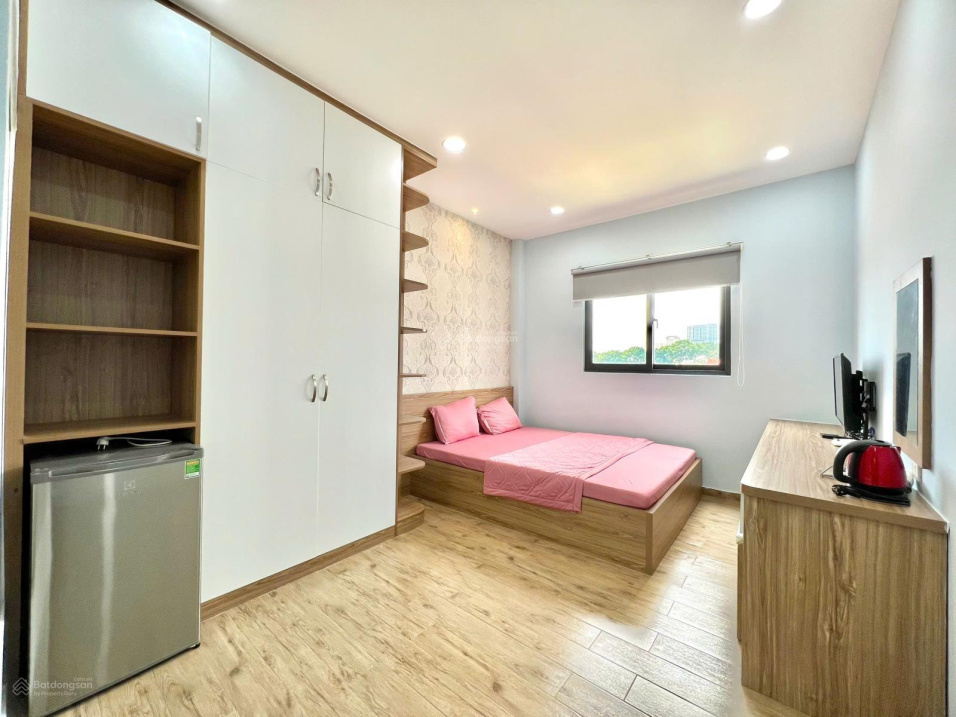 Modern Studio Apartment Near Economics University