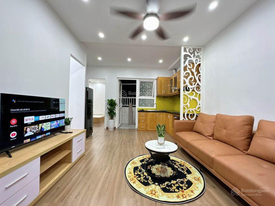Modern 2-Bedroom Apartment in Linh Dam Complex