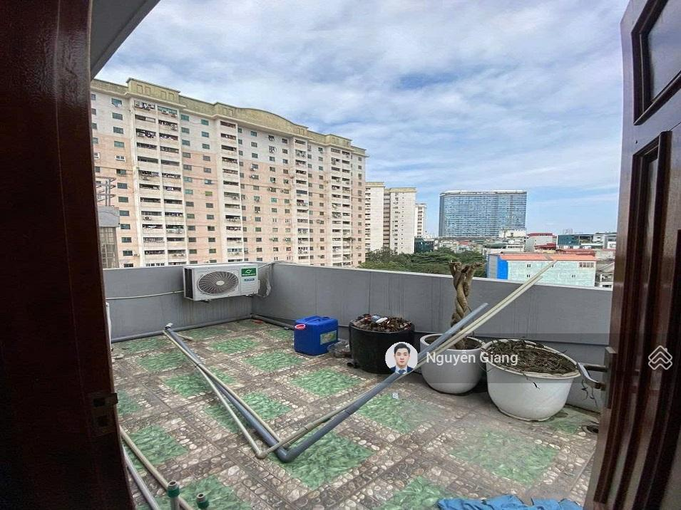 Furnished 2-Bedroom Apartment with Large Balcony