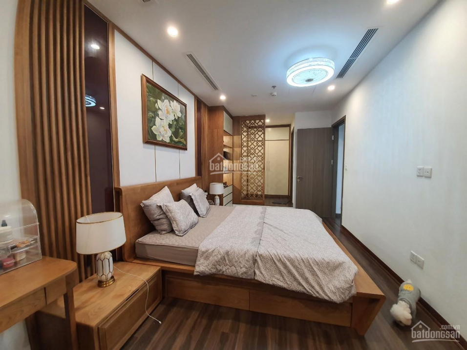 Modern Studio and 1-Bed Apartments in Vinhomes Symphony