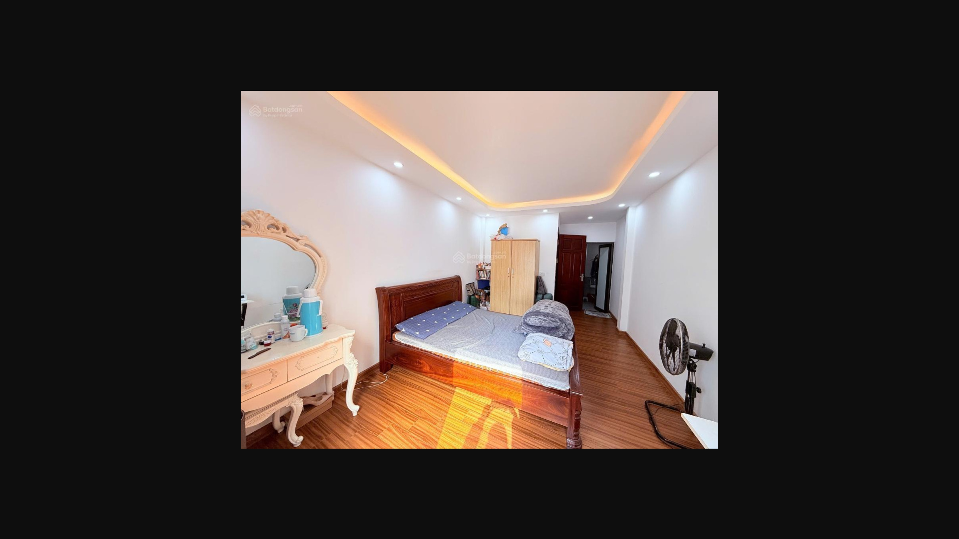 5-Floor House with 4 Bedrooms, Full Furnishing