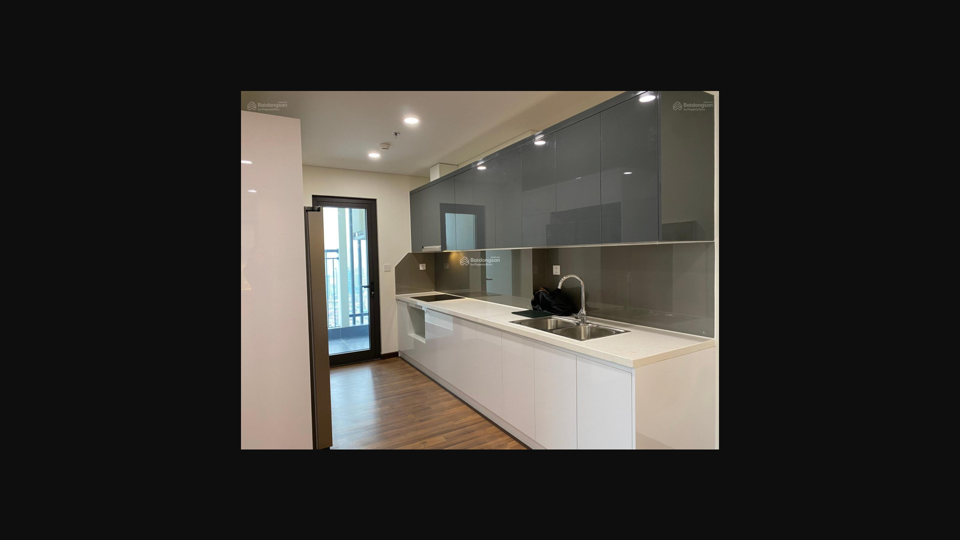 Luxurious 3-Bedroom Apartment at Times Tower