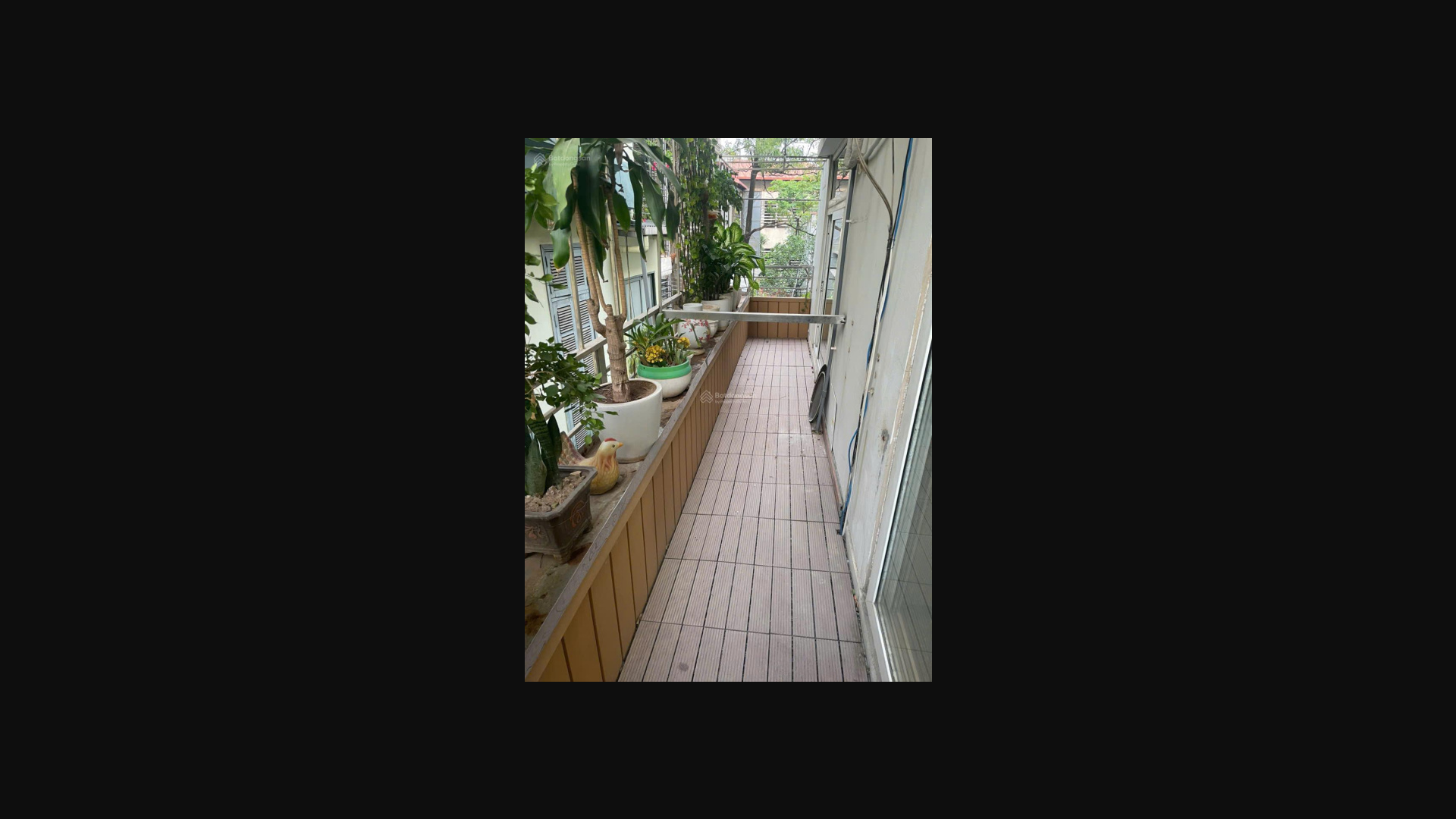 Modern 2-Bedroom Apartment Near Lotte Center