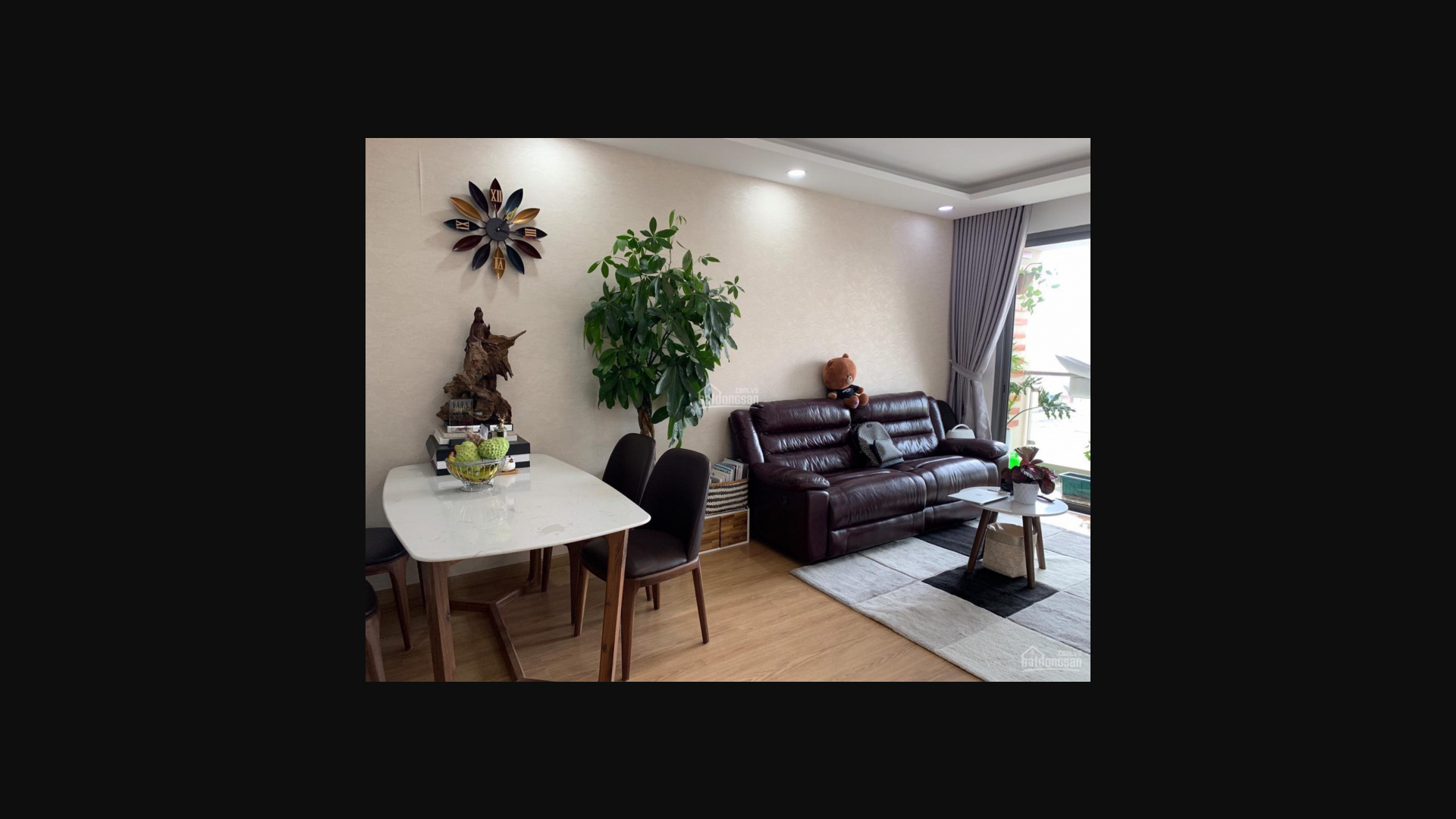 Furnished Galaxy 9 Apartment with Modern Kitchen