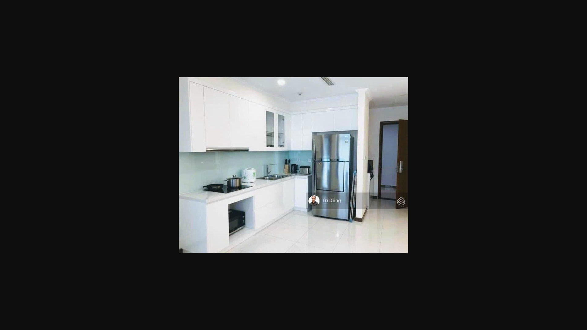 Luxury 2-Bed Vinhomes Apartment with River View