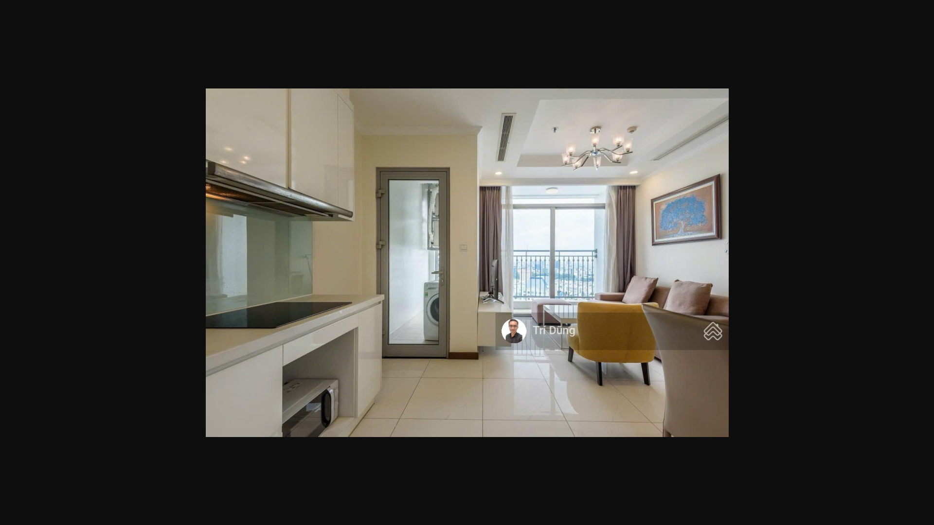 Luxury 2-Bed Vinhomes Apartment with River View