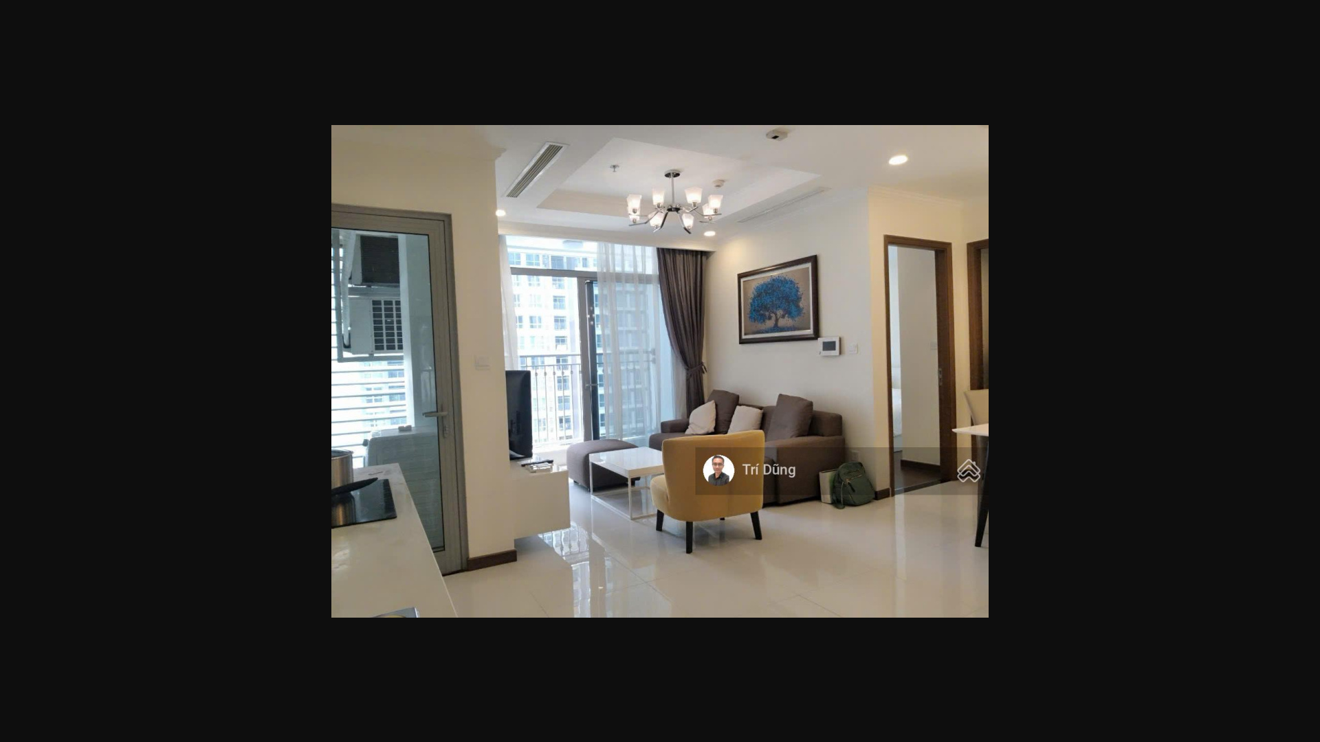 Luxury 2-Bed Vinhomes Apartment with River View