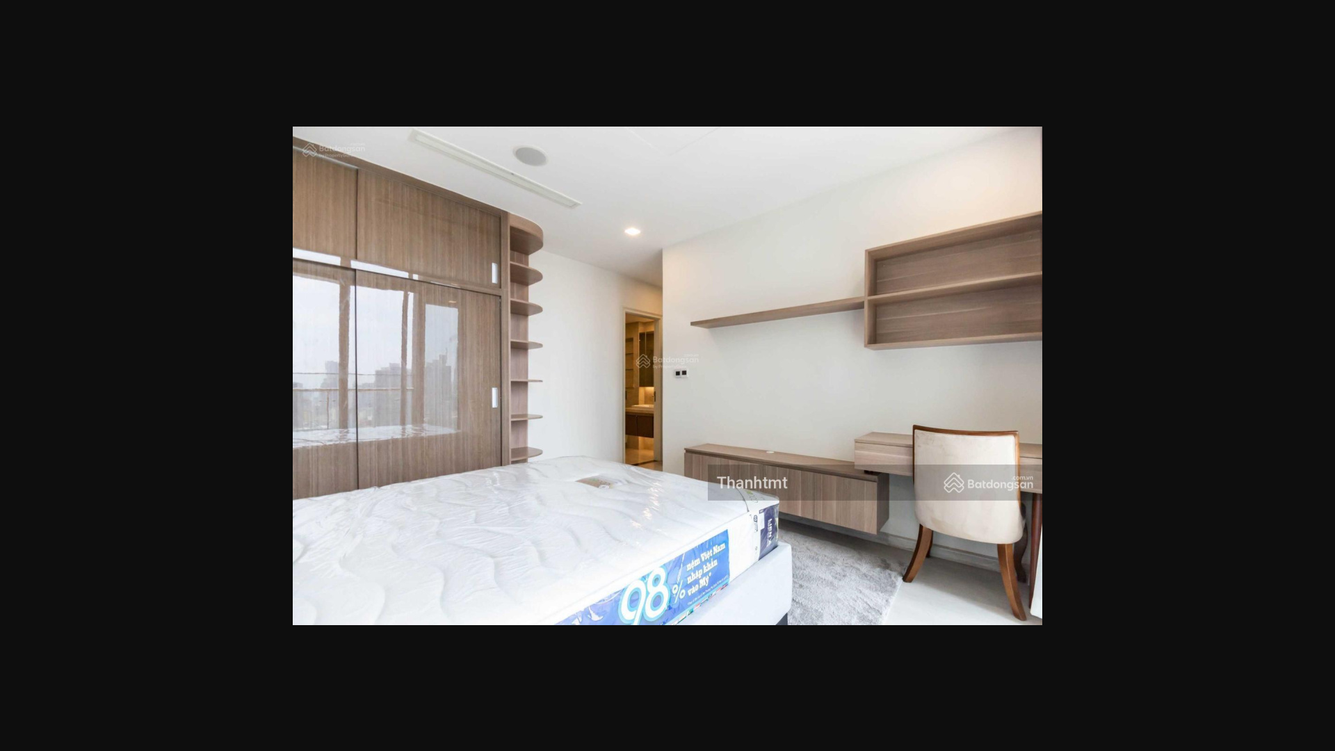 Luxurious 3BR Riverside Apartment in Vinhomes Golden