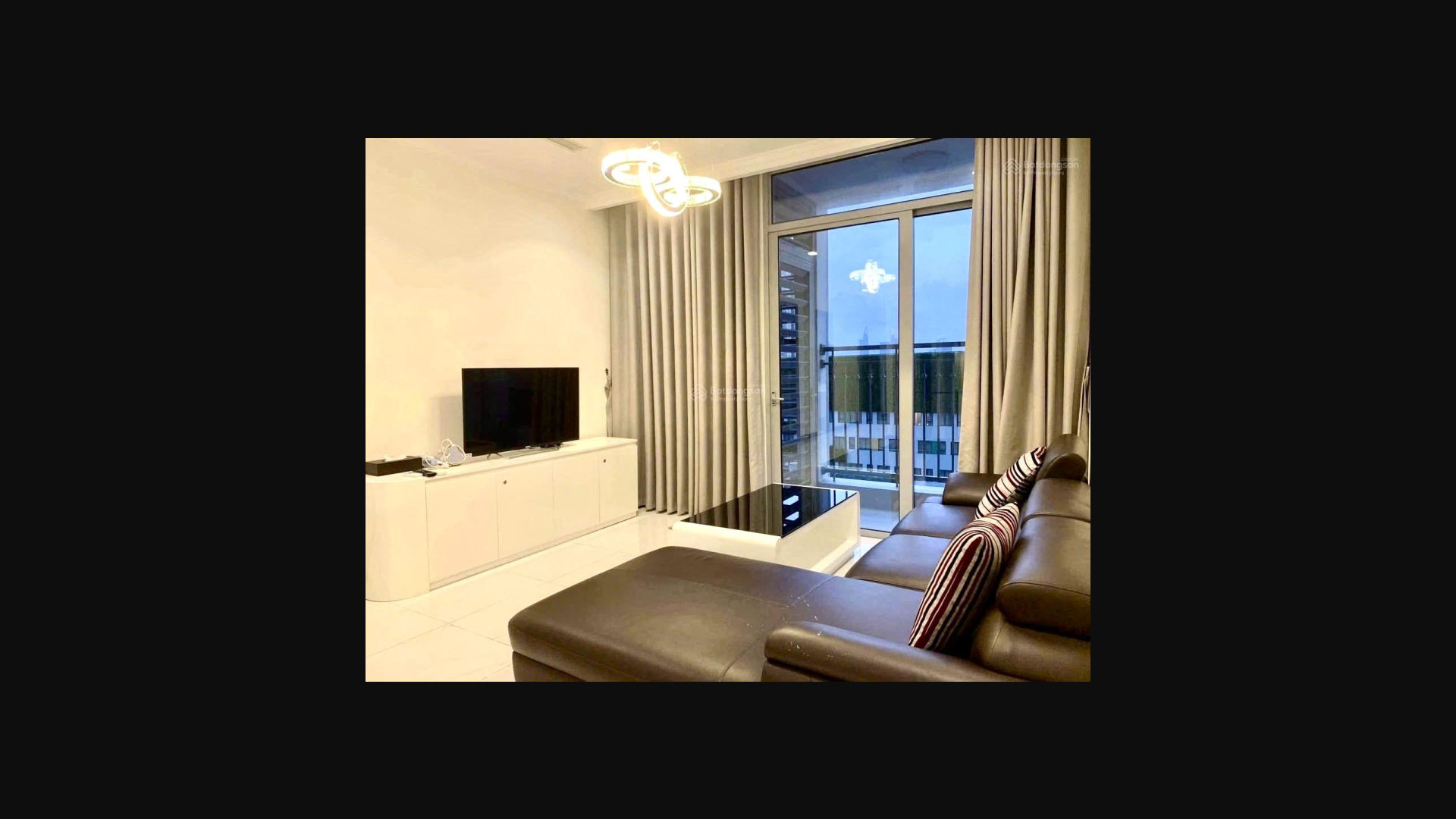 Modern 55m² Apartment with City View