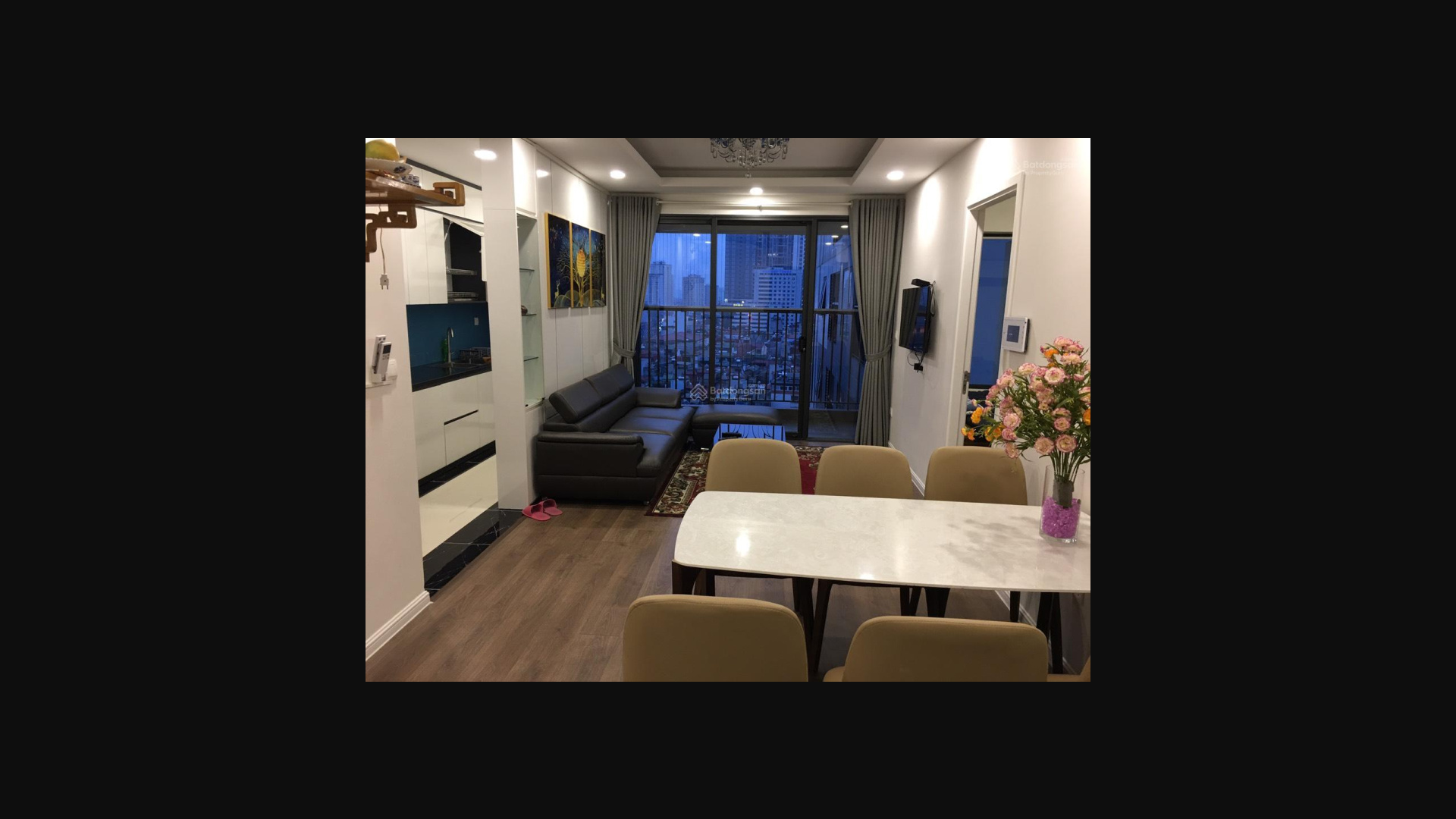Modern 70m² Apartment with 2 Bedrooms, Helios