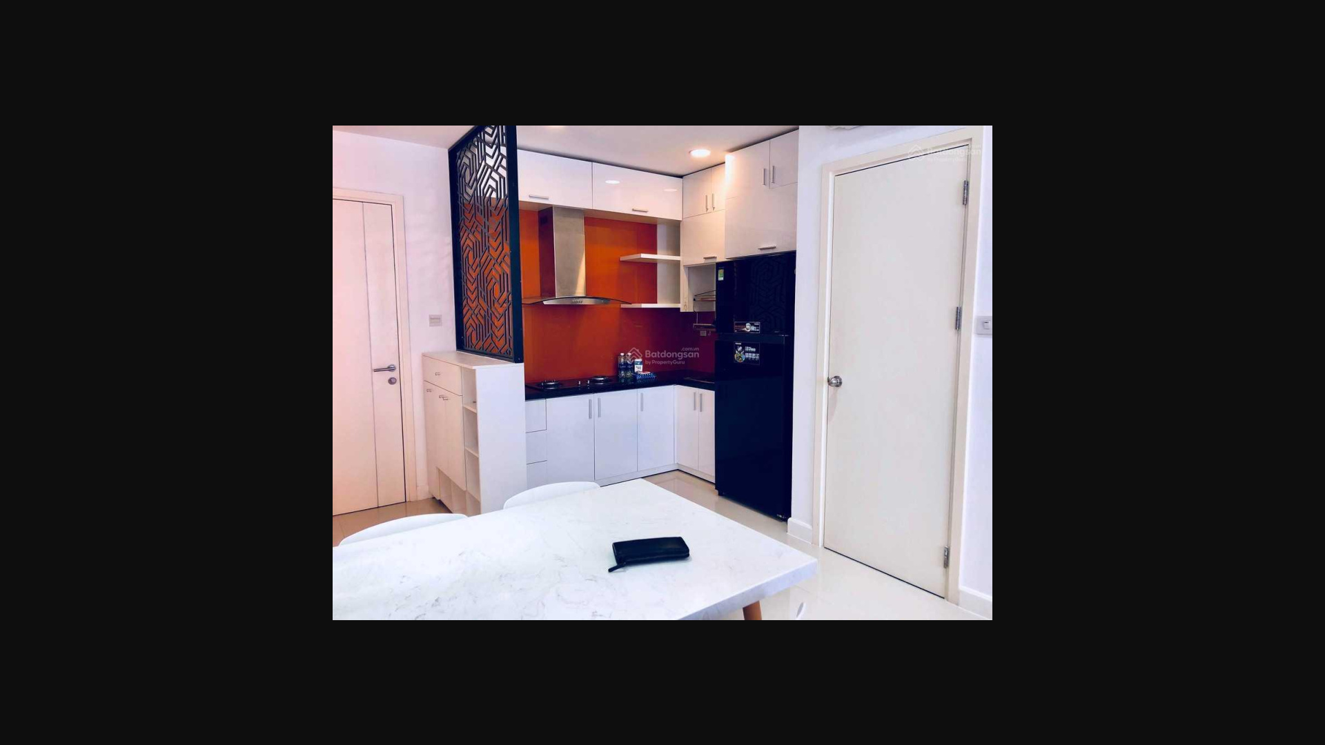 Modern 50m² 1-Bedroom Apartment with Balcony