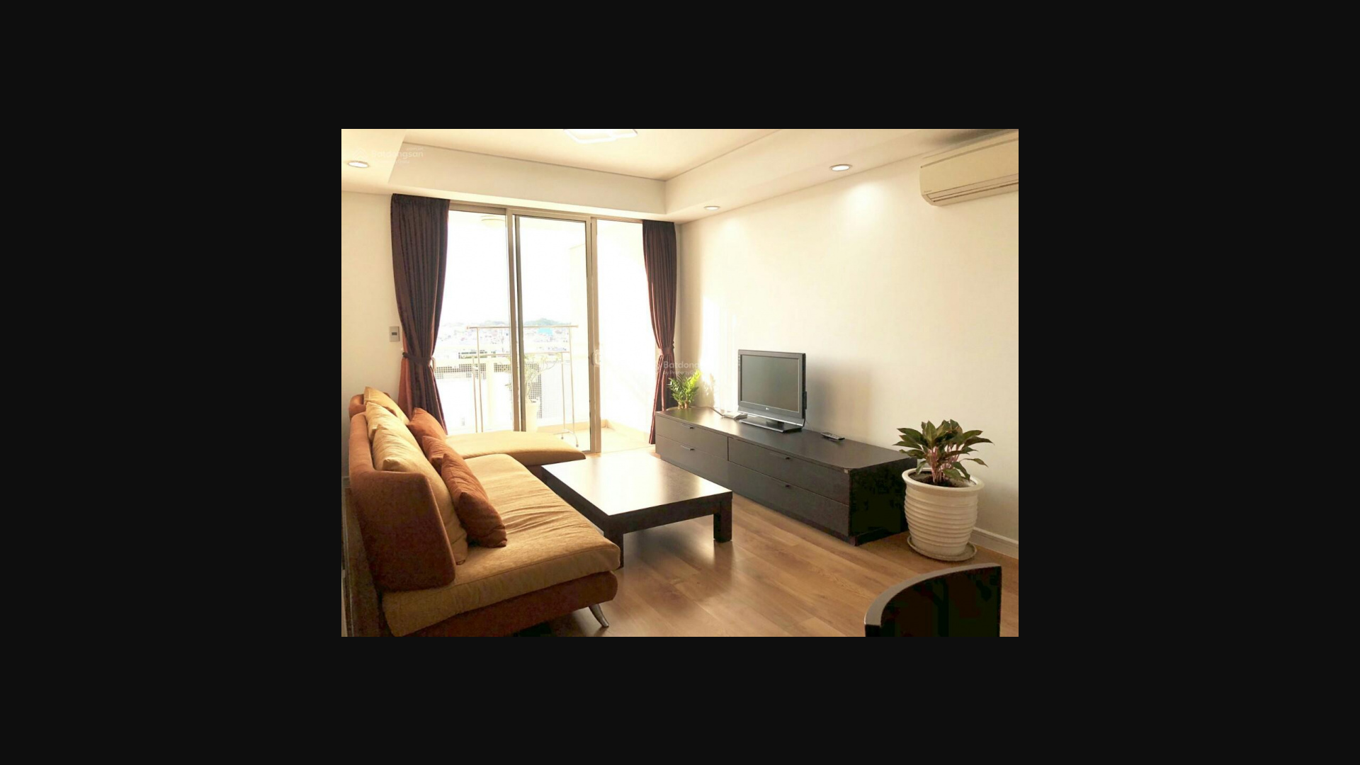 Modern 2-3 Bedroom Apartment in Botanic Towers