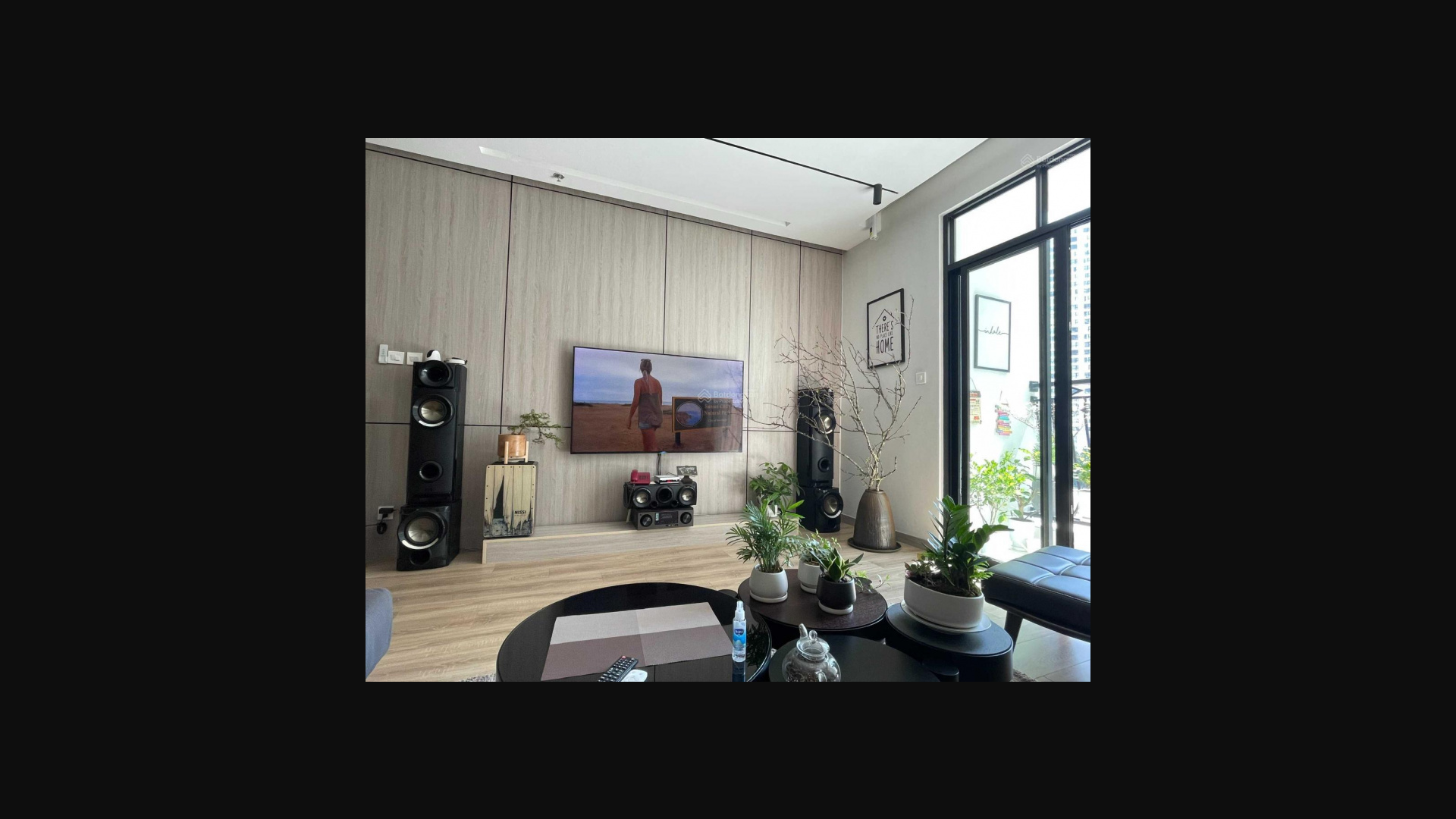 Furnished 3-Bedroom Royal City Apartment 136m²