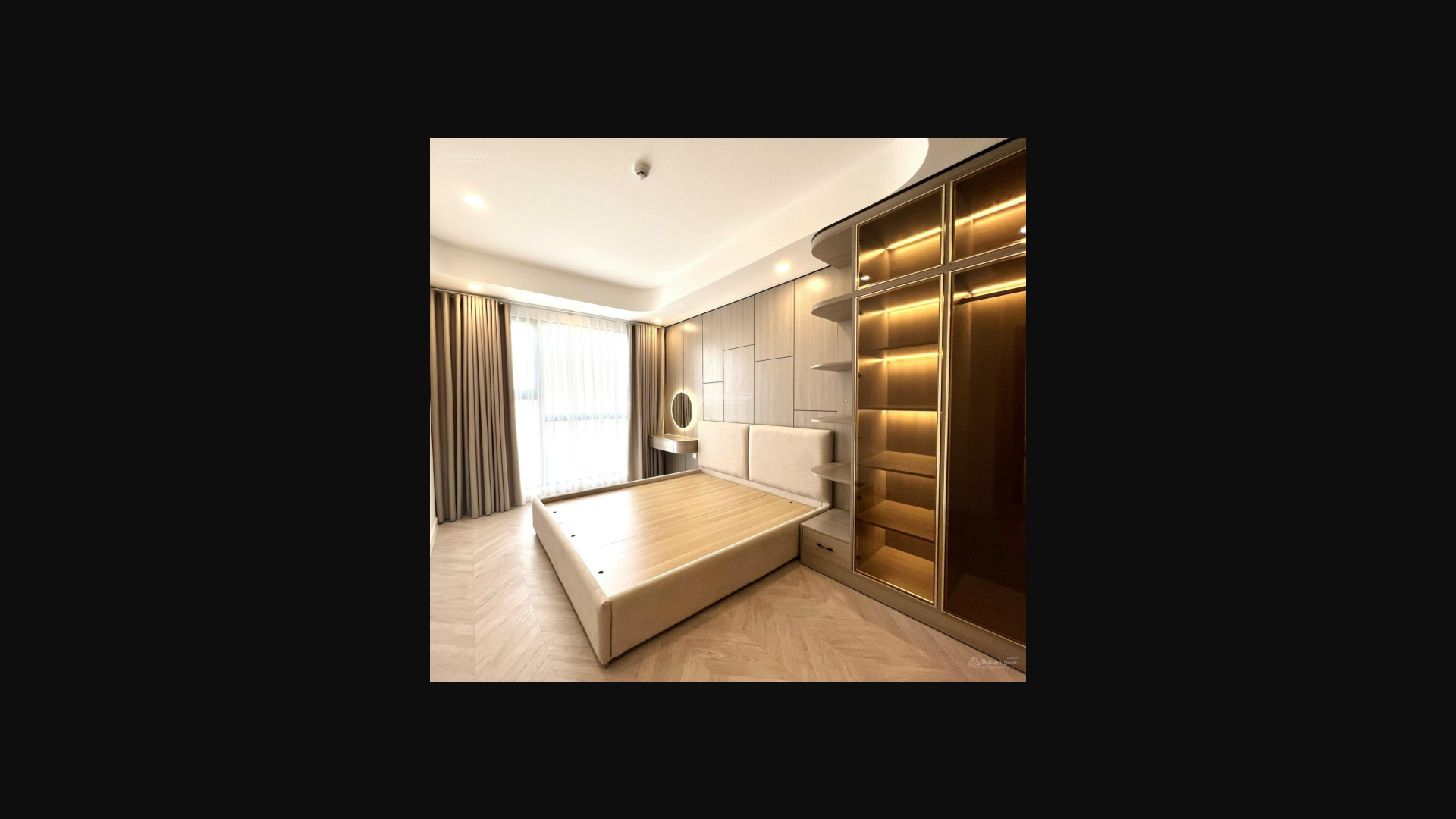 Modern 2-Bed Urban Hill Apartment Phu My Hung