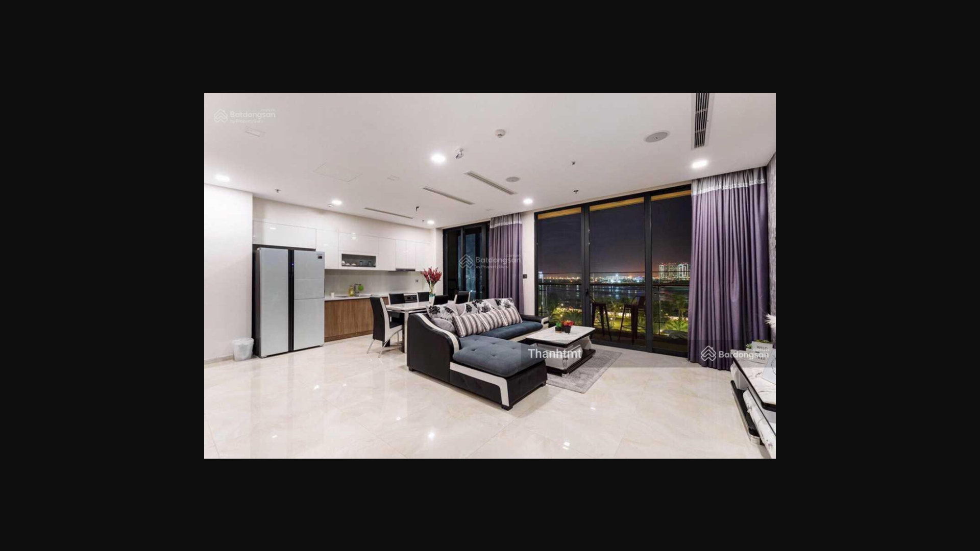 Modern 3-Bedroom Luxury Apartment with City Views