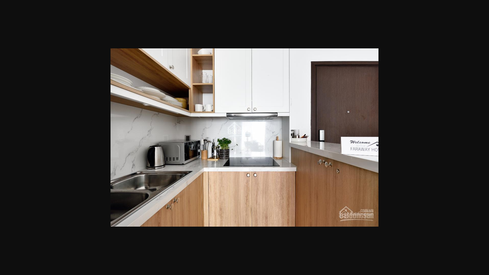 Modern Apartment Near Vincom Plaza Binh Thanh