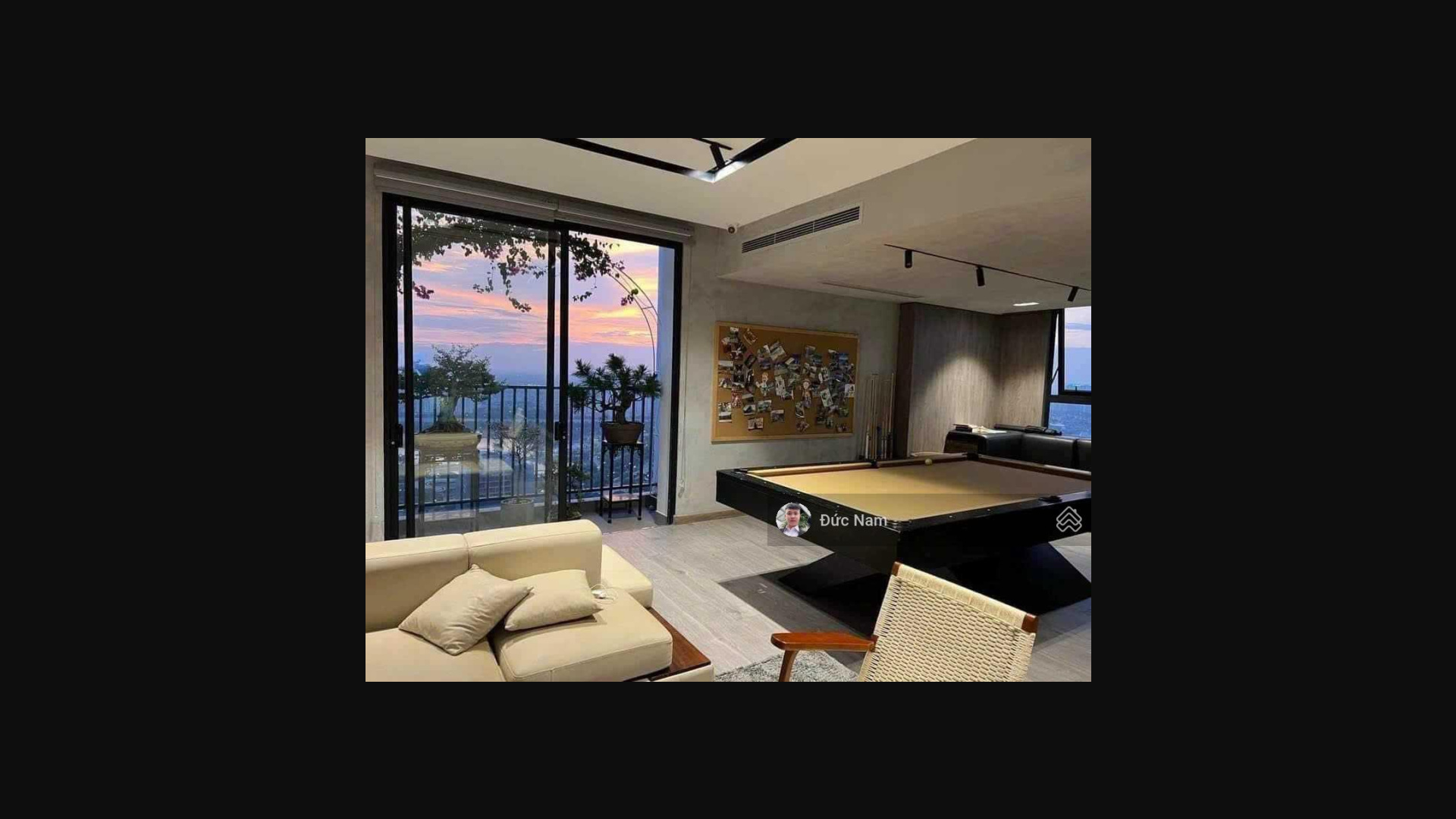 Luxurious 3-Bedroom Apartment with Panoramic Views