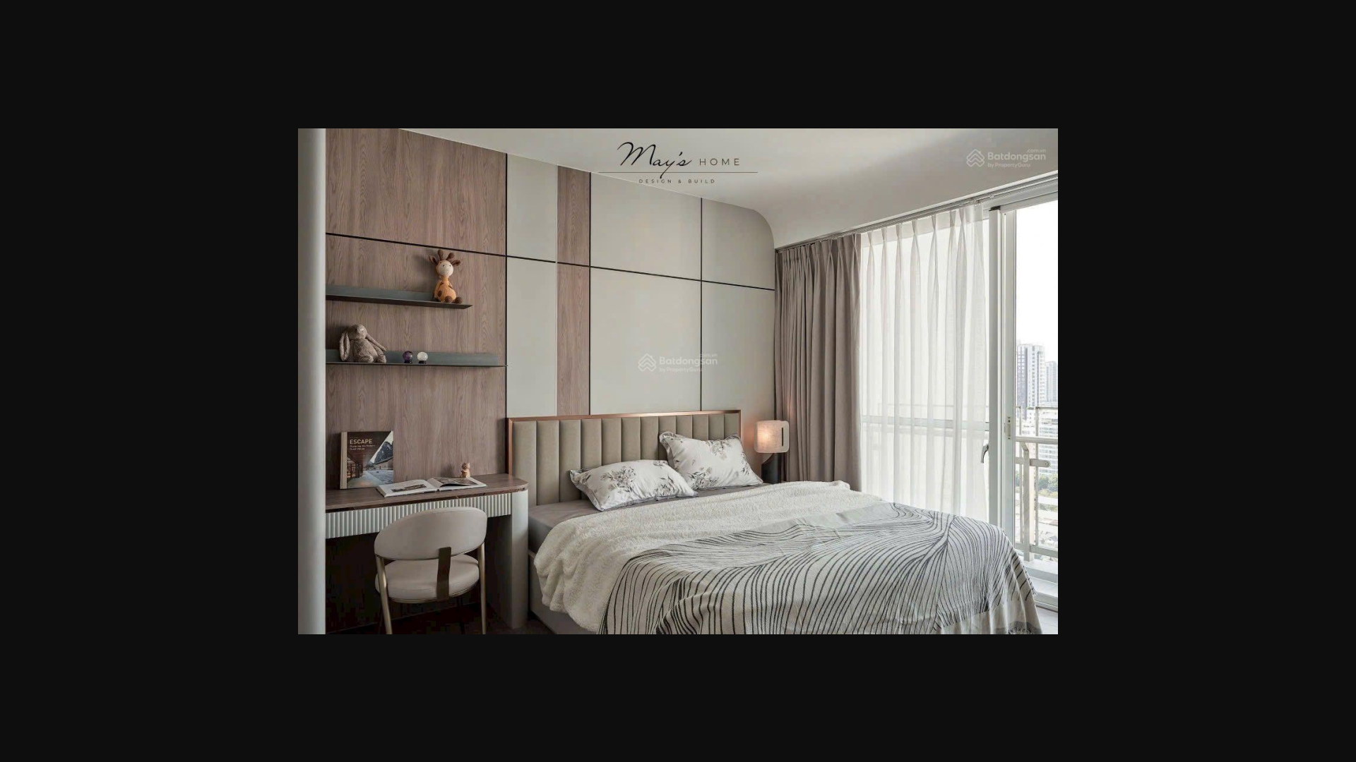 Modern Sunrise Riverside Apartment in Novaland Complex