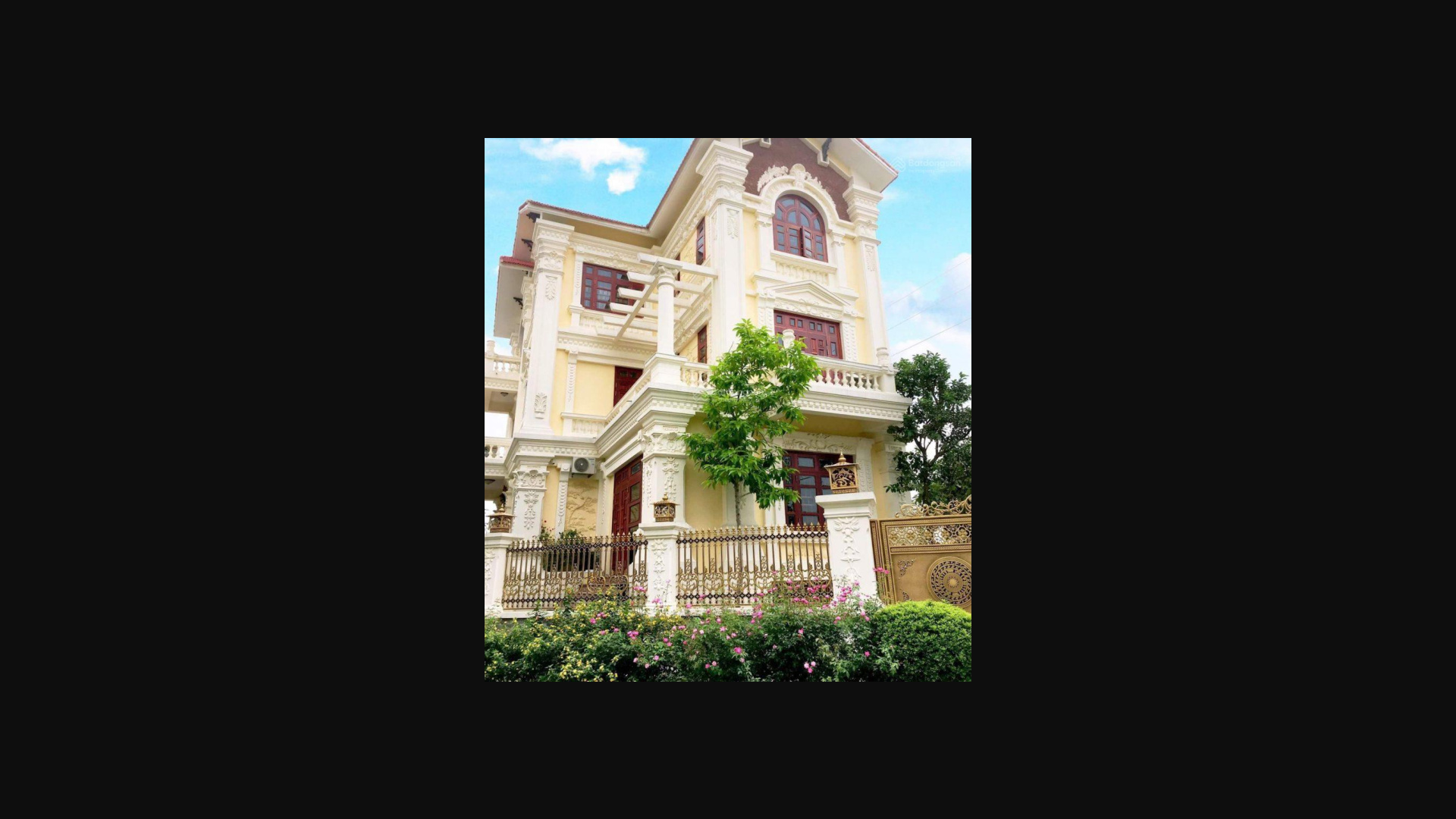Spacious 120m² House in Vinh Hoang Urban Area