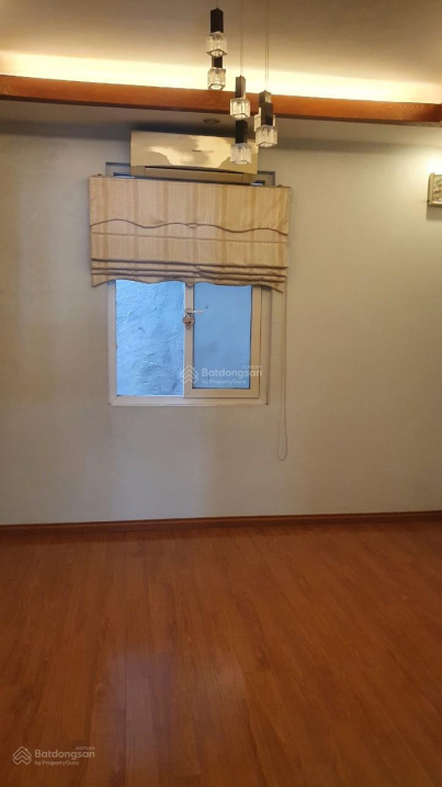 Spacious 4-Floor Townhouse with 65m² Area