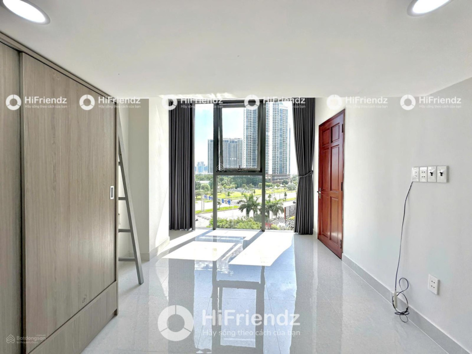 Modern Studio Apartment with Million Dollar View