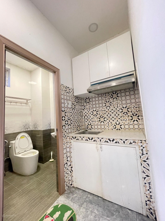 Modern Studio Apartment with Designer Bathroom