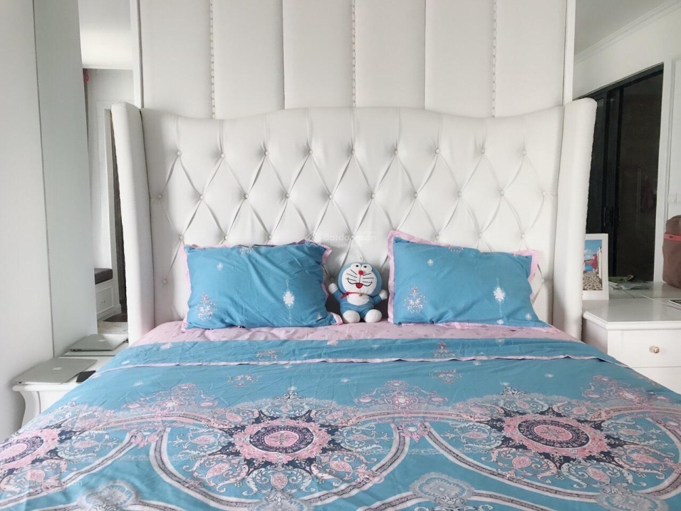 Spacious 3-Bedroom Corner Apartment with Full Furniture