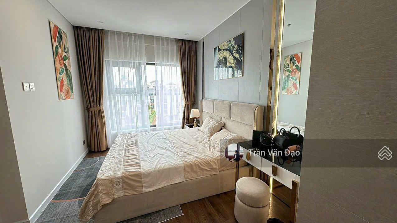Corner Apartment with My Dinh Stadium View - 3 Bedrooms