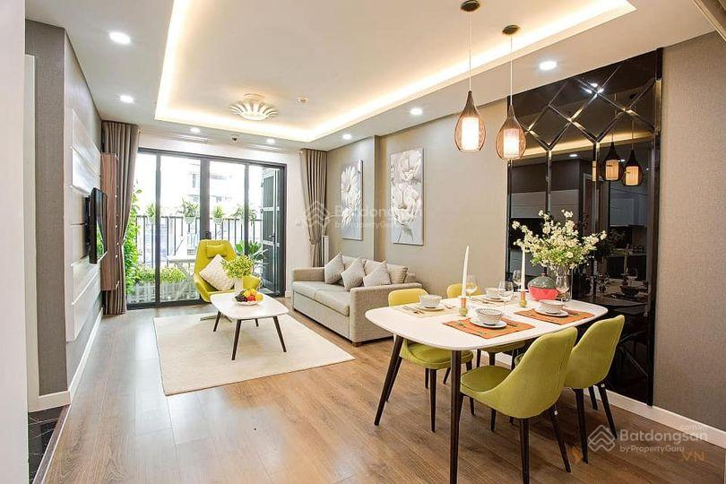 Modern 2-Bedroom Apartment with Designer Interior