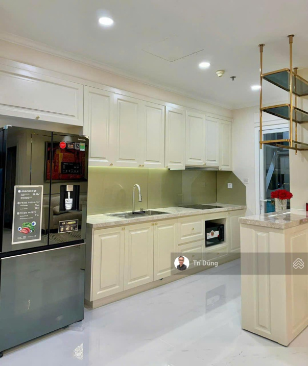 Luxury 3-Bedroom Vinhomes Apartment with City Views