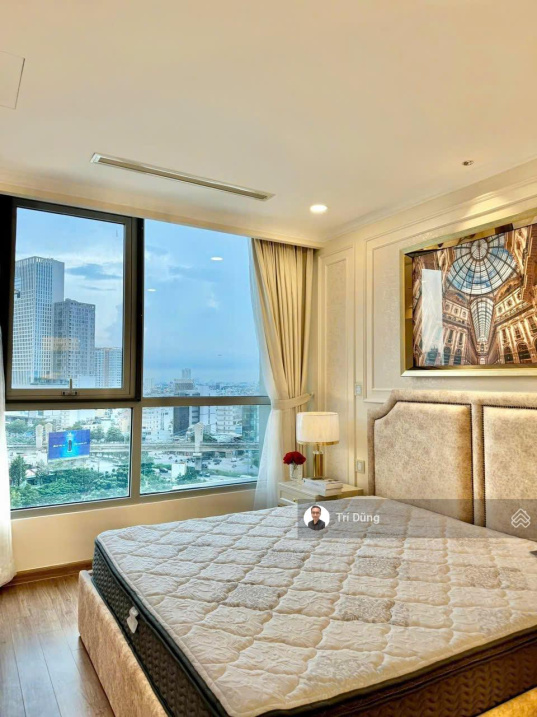 Luxury 3-Bedroom Vinhomes Apartment with City Views