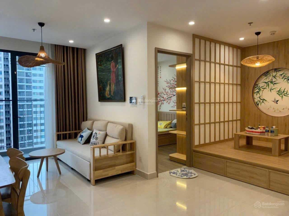 Modern Designer Apartment with City Views