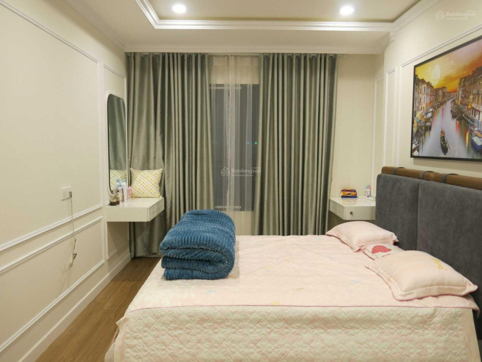 Modern 2-Bedroom Kosmo Apartment with Full Furniture