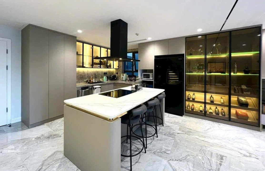 Luxury Golden River Apartment with Designer Interior