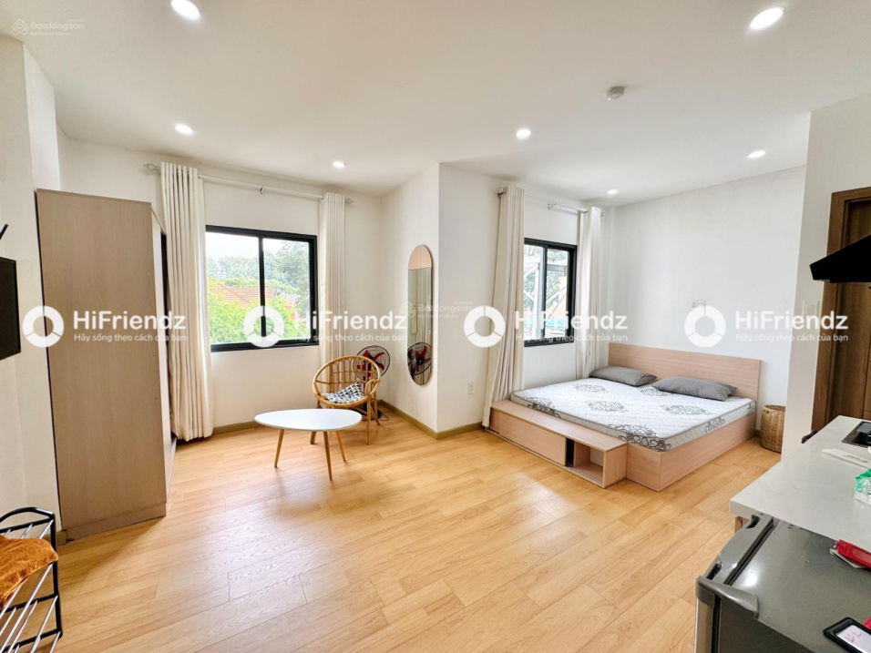 Modern Studio Apartment with Convenient Location