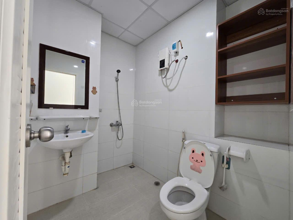 2 Bedroom Apartment with Furniture at Topaz Elite