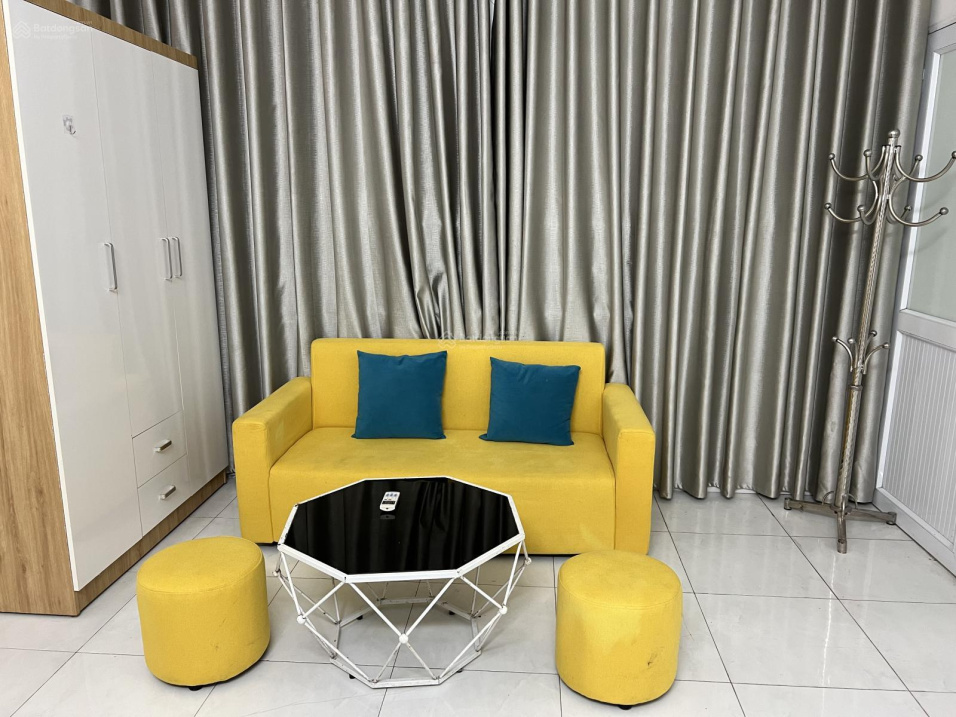 Spacious 2-Bedroom Apartment in Le Duan Street, Hanoi