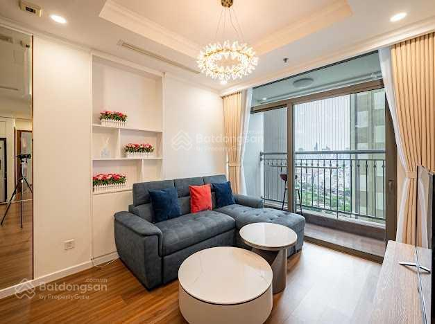 Modern Botanica Premier Apartment with Park Views