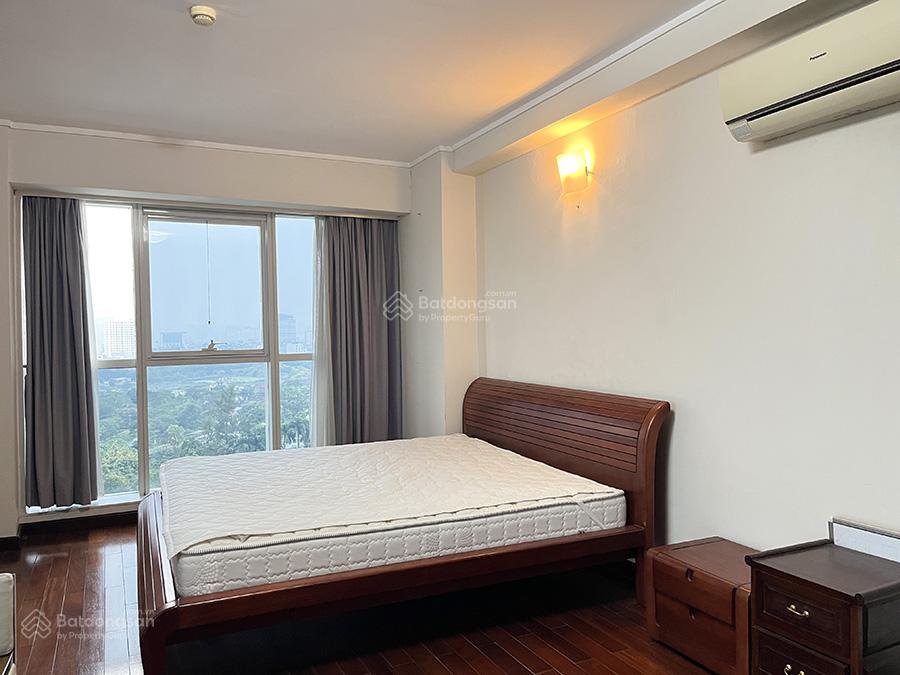 Large 4-Bedroom Luxury Apartment in Ciputra