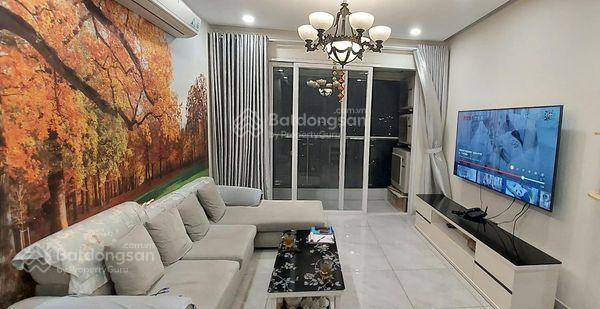 Modern 2-Bedroom Apartment with Balcony at Greenfield