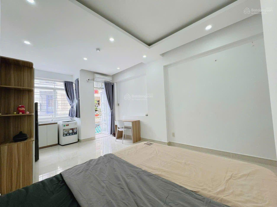 Modern Studio Apartment Near Airport and Markets