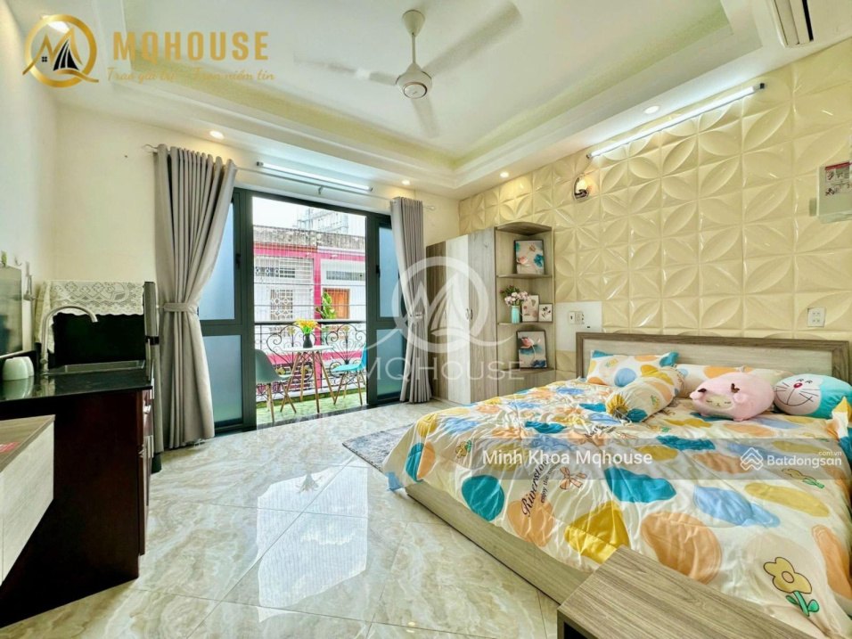 Modern Studio Apartment with Balcony in Tan Binh