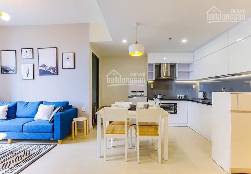 Modern Apartment with Pool and Gym