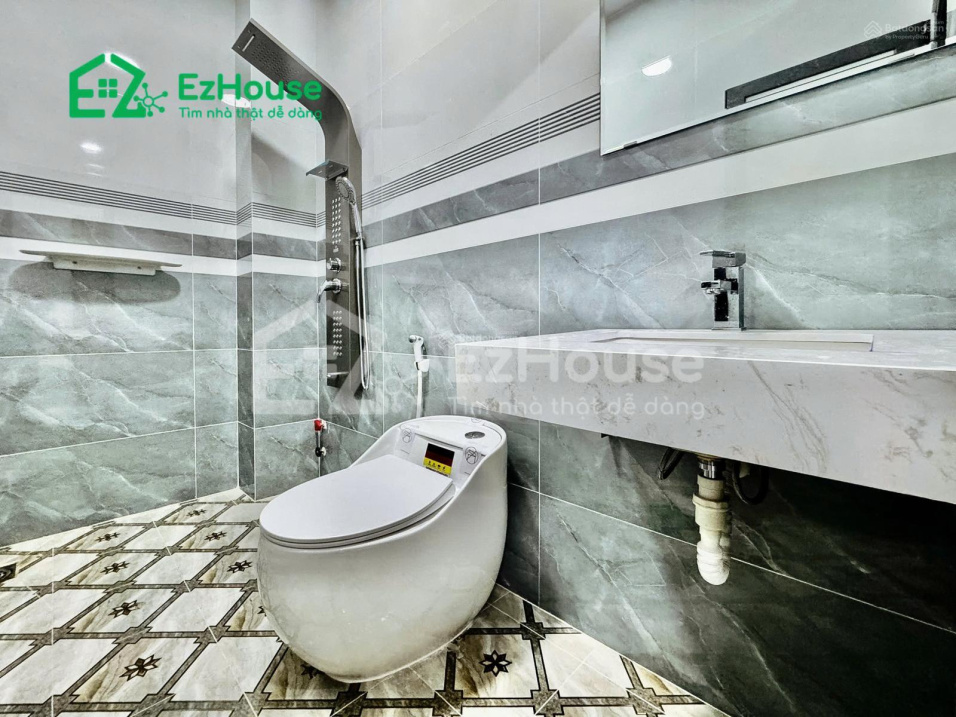 Modern Studio Apartment with Basic Amenities