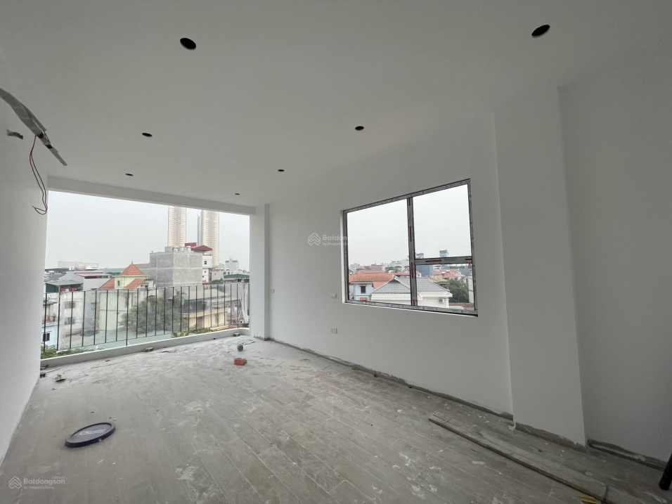 21-Unit Service Apartment Building Near Hinode Royal Park