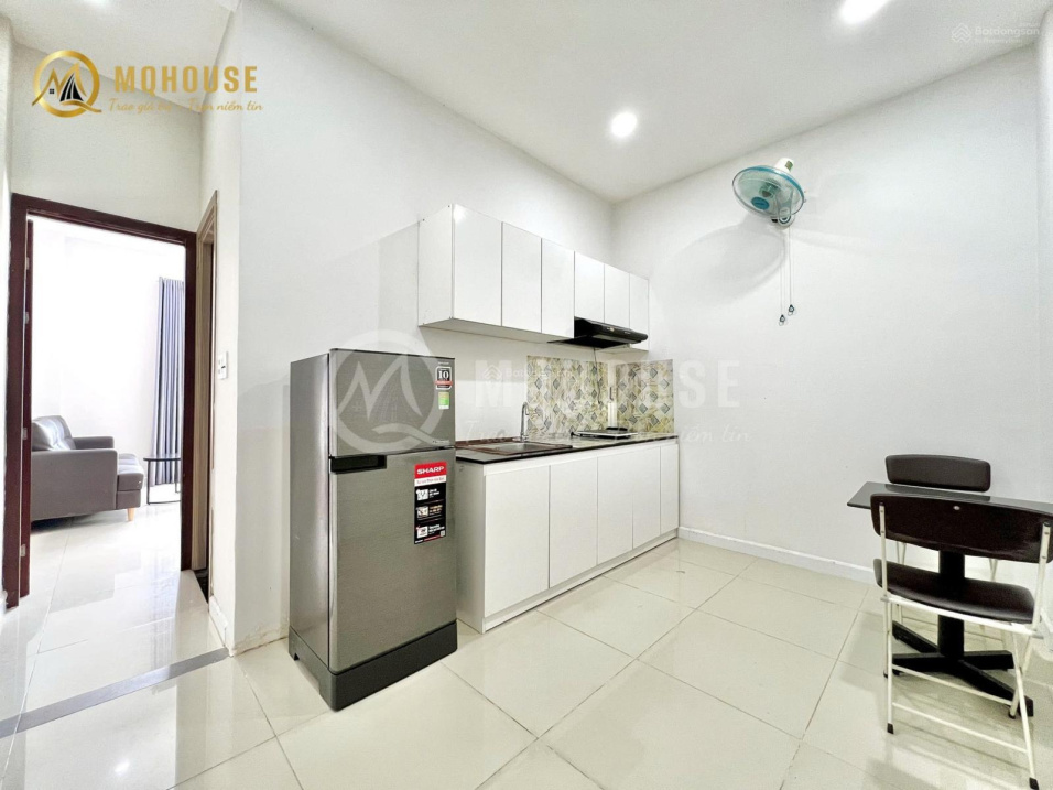 Modern 45m² Apartment with Balcony Near Bridge
