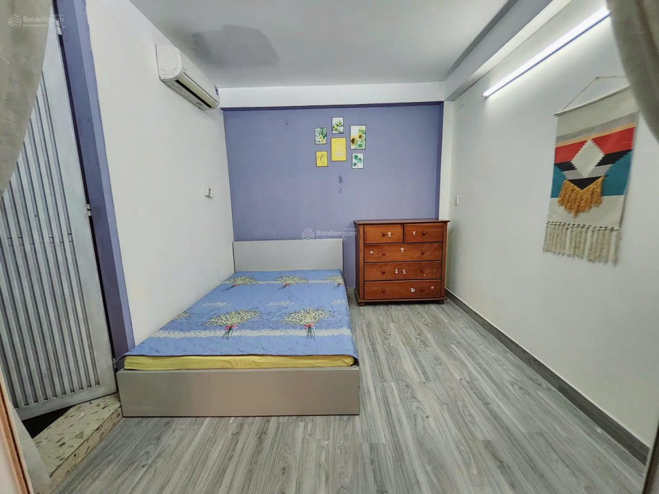 Modern 40m² Penthouse Near Airport