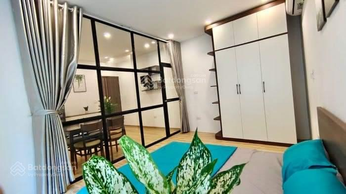 Furnished 70m² Apartment with Elevator in Dao Tan